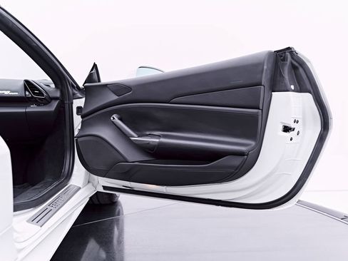 Used 2019 Ferrari 488 Spider RWD image 45