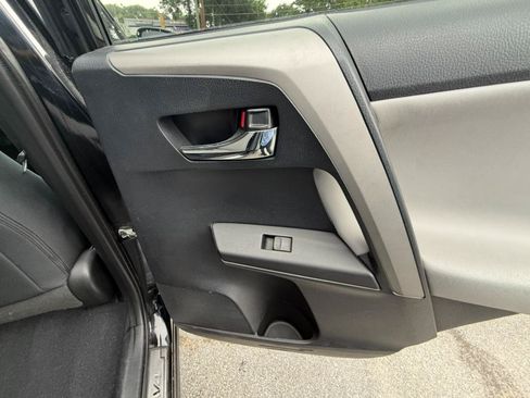 Used 2017 Toyota RAV4 XLE FWD image 27