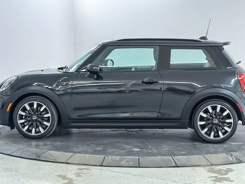 Used 2023 MINI Cooper S w/ Driver Assistance Package FWD image 5