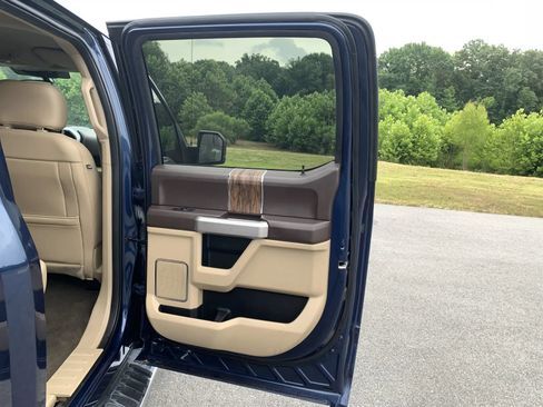 Used 2019 Ford F150 Lariat RWD image 28