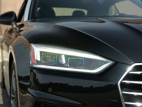 Used 2018 Audi A5 2.0T Premium Plus w/ Premium Plus AWD/4WD image 10