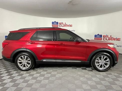 Used 2020 Ford Explorer XLT w/ Equipment Group 202A RWD image 2
