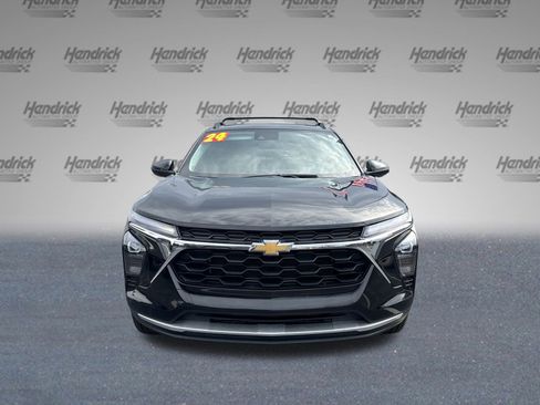 Certified 2024 Chevrolet Trax LT w/ Driver Confidence Package image 6