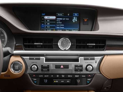 Used 2017 Lexus ES 350 w/ Navigation System Package image 7