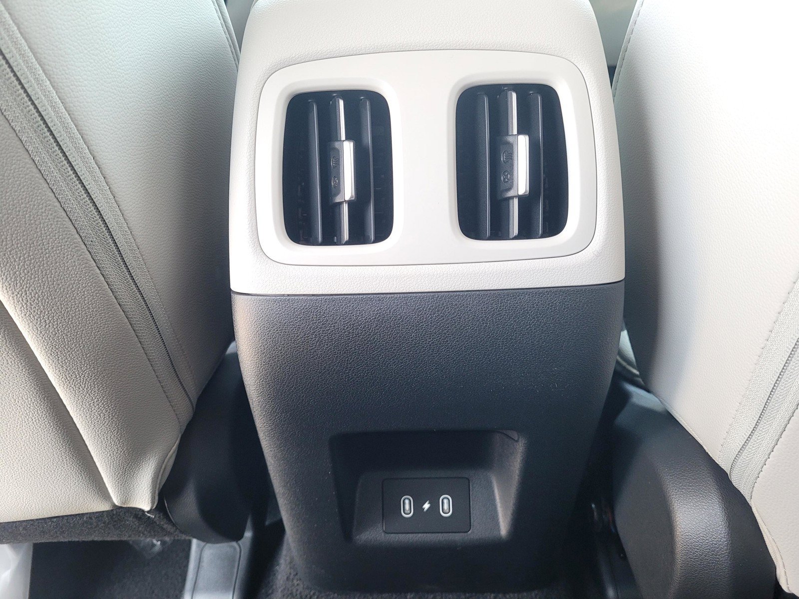New 2026 Hyundai Tucson SEL Plus FWD image 13