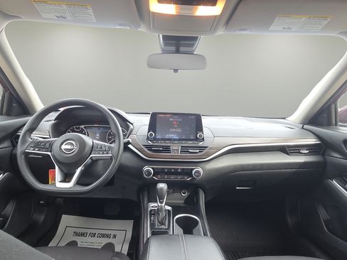 Used 2023 Nissan Altima 2.5 SV FWD image 23