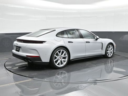 New 2025 Porsche Panamera image 7