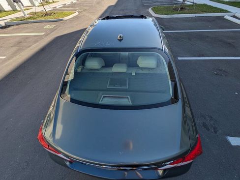 Used 2012 INFINITI M37 w/ Premium Pkg image 9