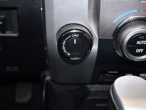 Used 2021 Toyota Tundra Platinum image 30