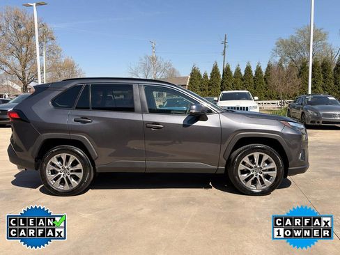 Used 2023 Toyota RAV4 XLE Premium image 2