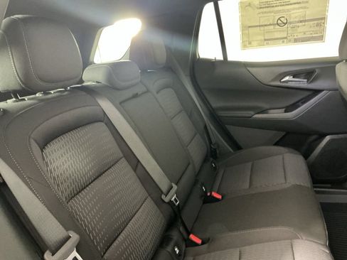 New 2027 Chevrolet Equinox LT AWD/4WD image 8