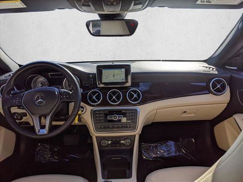 Used 2014 Mercedes-Benz CLA 250 image 16