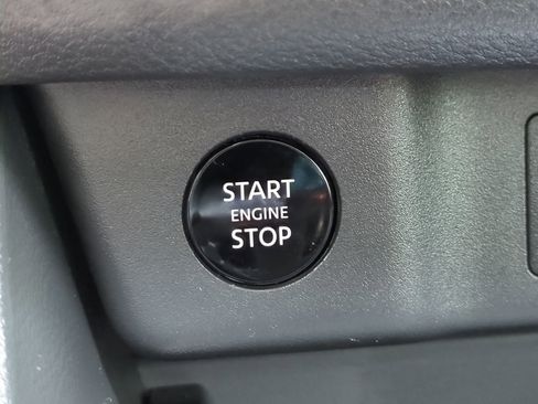 Used 2026 Nissan Rogue SV FWD image 26