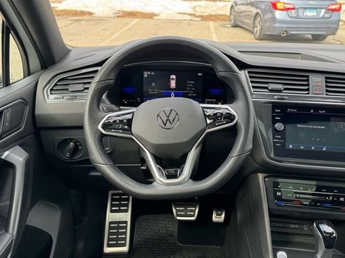 Certified 2023 Volkswagen Tiguan SE R-Line image 16