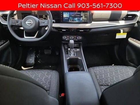 New 2025 Nissan Kicks SV w/ Illumination Package image 20