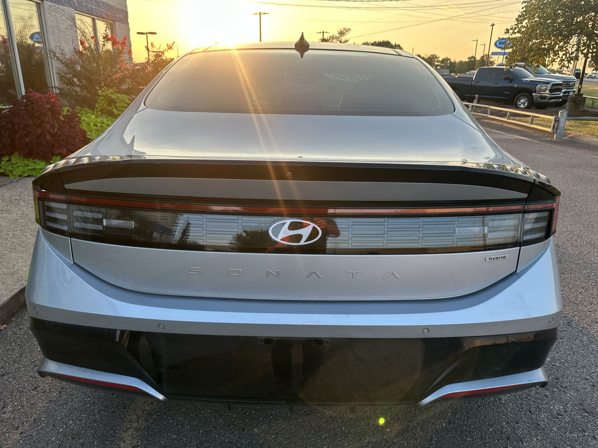Used 2025 Hyundai Sonata Limited FWD image 5