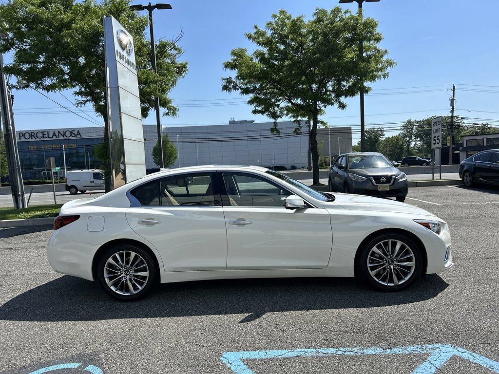 Certified 2023 INFINITI Q50 Luxe AWD/4WD image 9