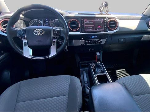 Used 2021 Toyota Tacoma SR5 RWD image 16