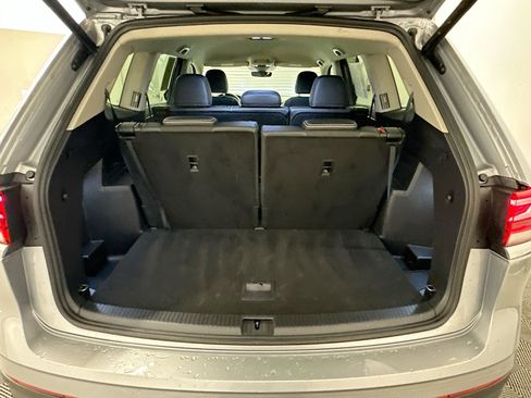 Used 2025 Volkswagen Atlas SE AWD/4WD image 31