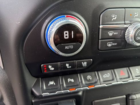 Used 2020 GMC Sierra 1500 SLT w/ SLT Premium Plus Package image 28