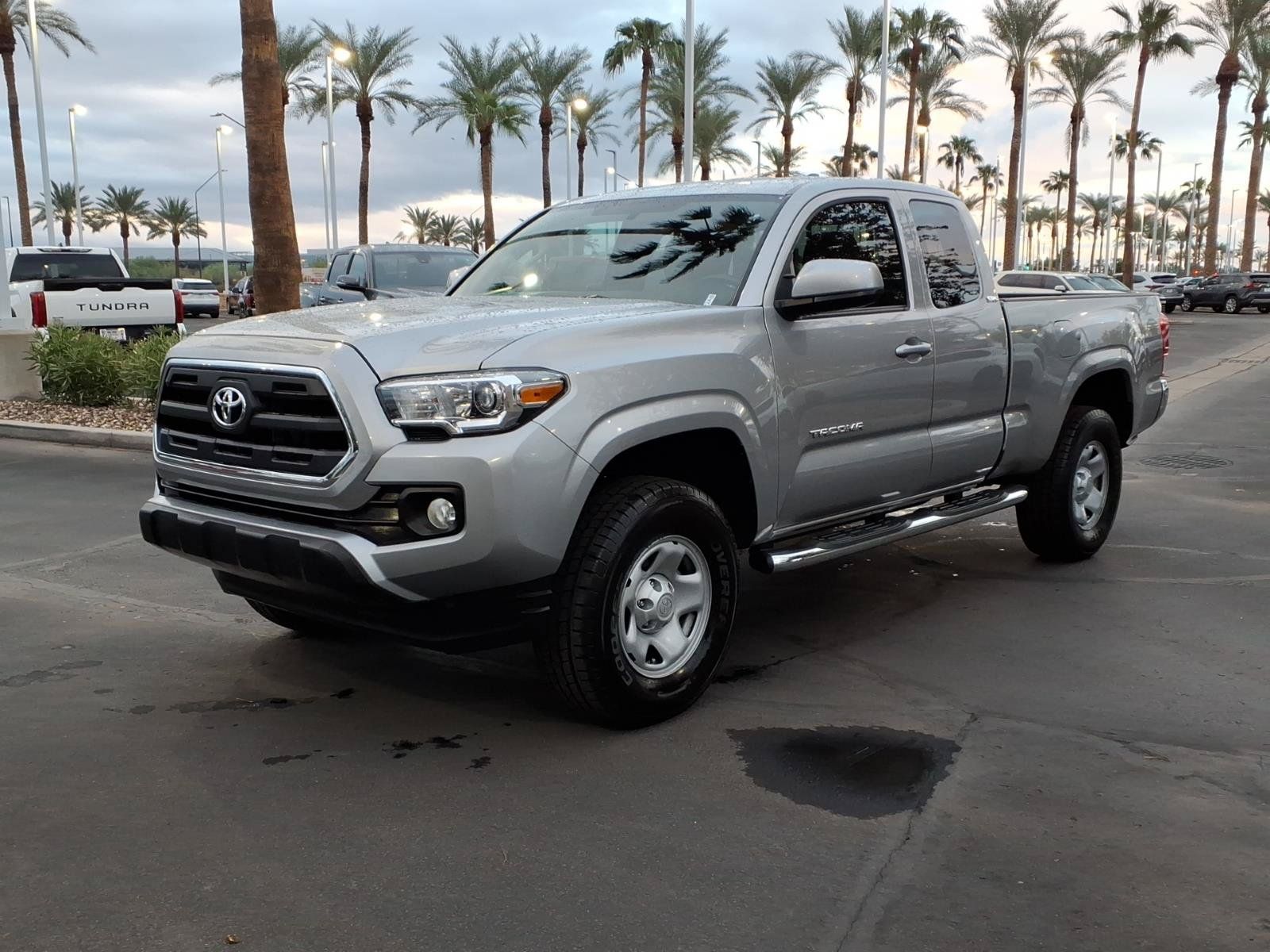 Used 2016 Toyota Tacoma SR5 w/ Towing Package RWD image 8