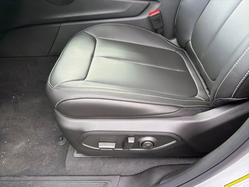 New 2025 Jeep Grand Cherokee Limited image 10