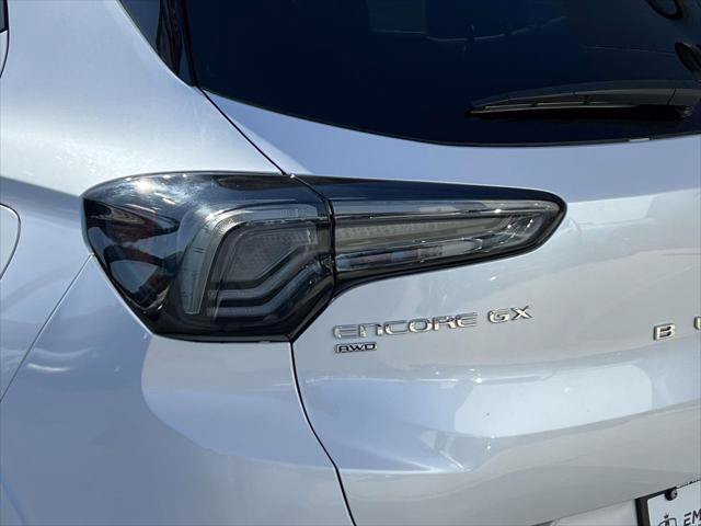 Used 2025 Buick Encore GX Avenir w/ Avenir Convenience Package AWD/4WD image 10