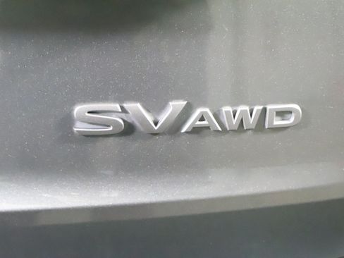 Used 2024 Nissan Rogue SV AWD/4WD image 9