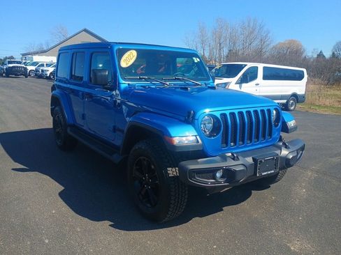 Used 2022 Jeep Wrangler Unlimited Sahara AWD/4WD image 1