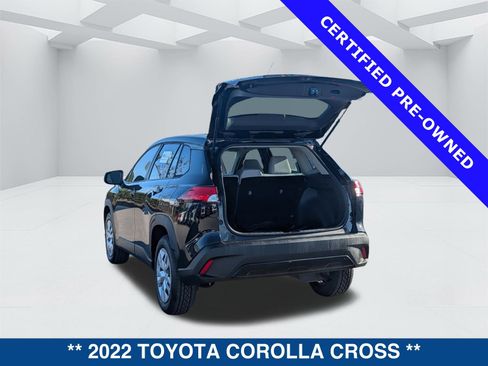 Used 2022 Toyota Corolla Cross L image 13