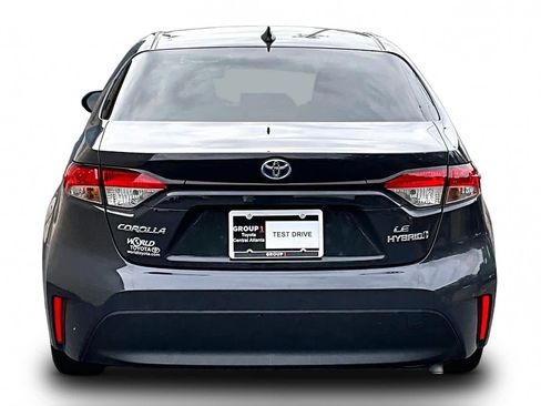 Certified 2023 Toyota Corolla LE FWD image 5