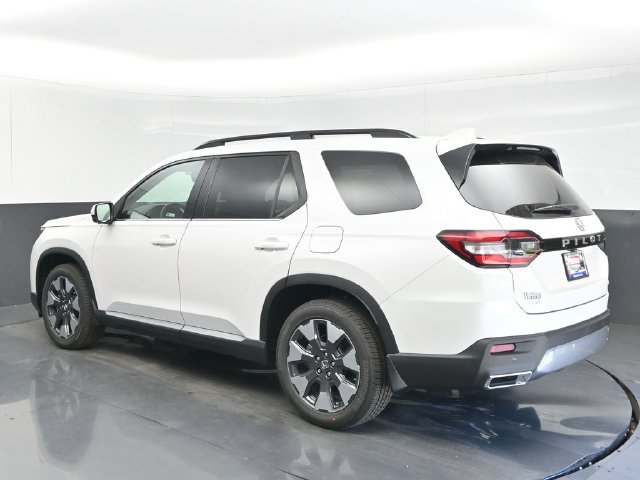 New 2026 Honda Pilot Elite image 3