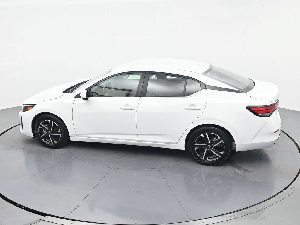 Used 2024 Nissan Sentra SV FWD image 37