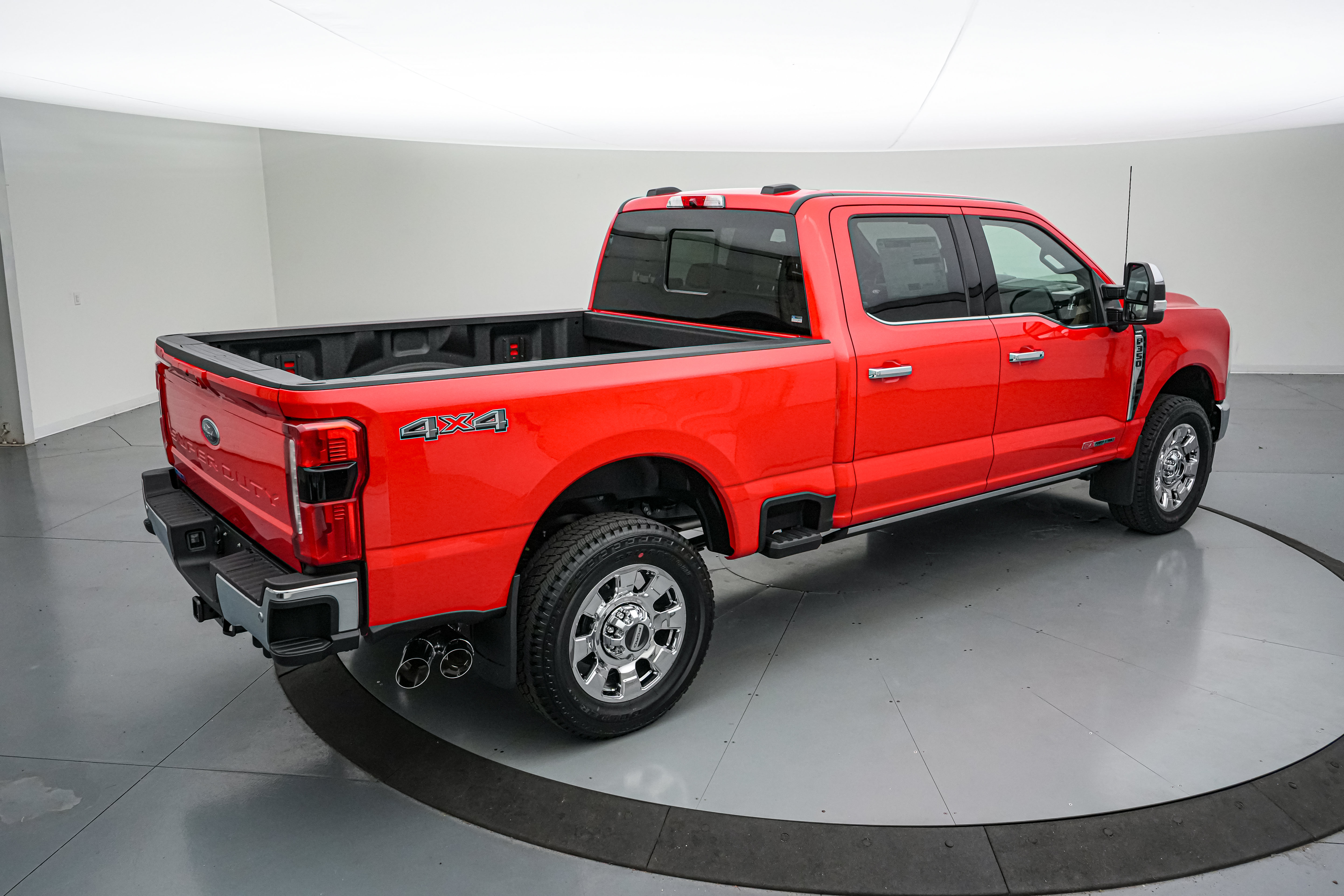 New 2026 Ford F350 Lariat w/ Lariat Ultimate Package AWD/4WD image 4