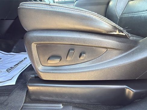 Used 2017 GMC Sierra 3500 Denali w/ Duramax Plus Package image 35