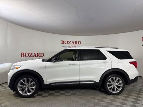 Certified 2022 Ford Explorer Platinum w/ Equipment Group 601A image 5