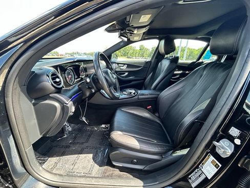Used 2017 Mercedes-Benz E 300 4MATIC image 10