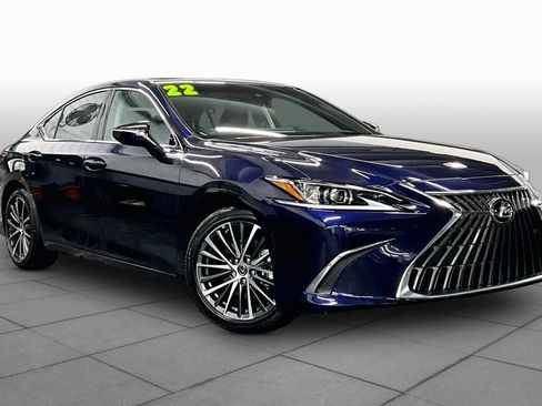 Used 2022 Lexus ES 350 w/ Premium Package FWD image 3