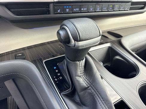 Used 2021 Toyota Sienna Limited FWD image 20