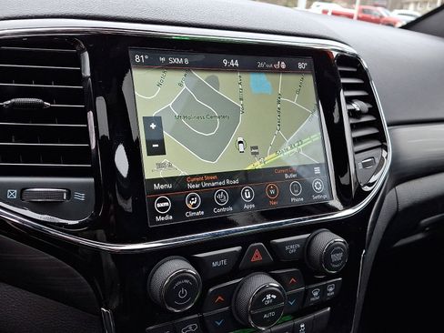 Certified 2020 Jeep Grand Cherokee Laredo w/ Quick Order Package 2BN North image 20