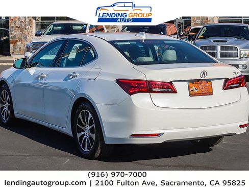 Used 2017 Acura TLX w/ Technology Package image 2