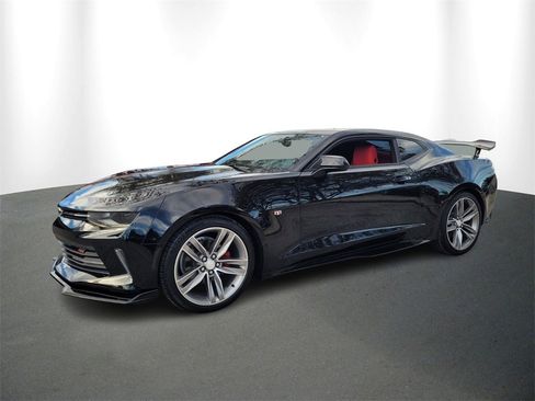 Used 2017 Chevrolet Camaro LT image 2