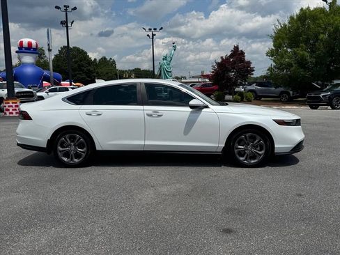 Used 2025 Honda Accord LX image 2