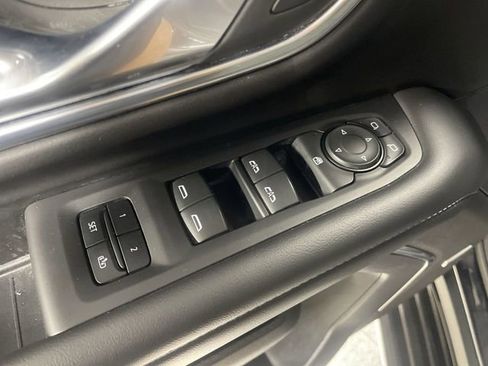 Used 2023 Chevrolet Tahoe LT image 13