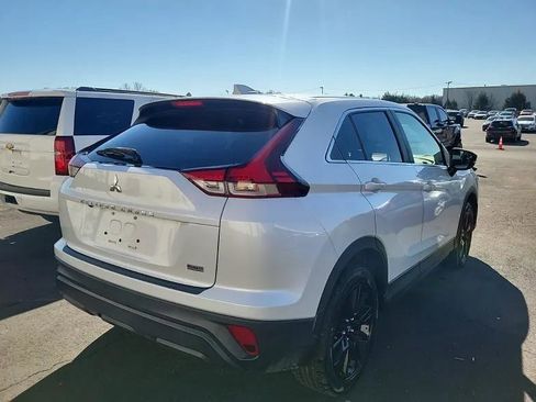 Used 2023 Mitsubishi Eclipse Cross LE image 2