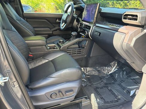 Used 2026 Toyota Tacoma TRD Sport w/ TRD Sport Premium Package AWD/4WD image 13