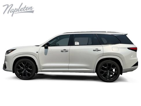 New 2026 Lexus TX 500h AWD image 2