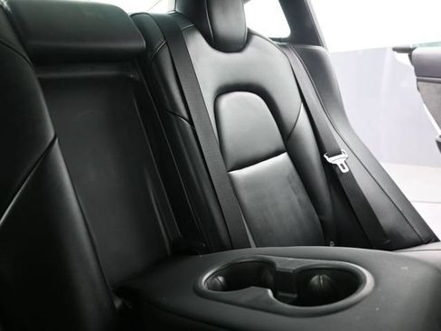 Used 2019 Tesla Model 3 Standard Range Plus RWD image 19
