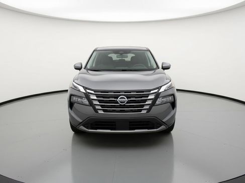 Used 2025 Nissan Rogue SV FWD image 2