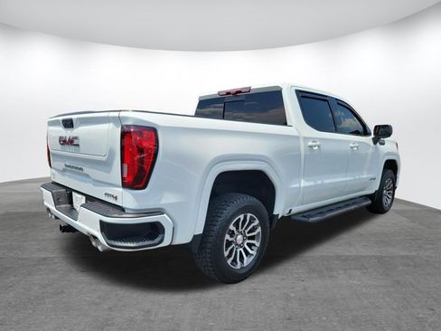 Used 2023 GMC Sierra 1500 AT4 w/ AT4 Premium Package AWD/4WD image 5